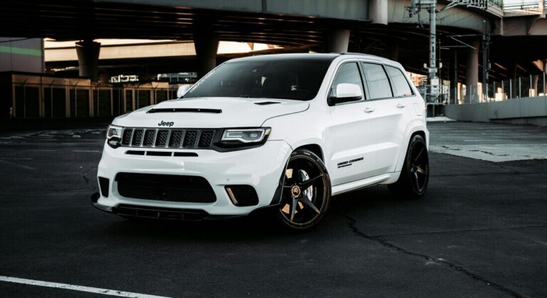 Jeep Grand Cherokee SRT